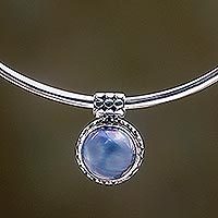 Pearl choker,