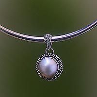 Pearl choker,
