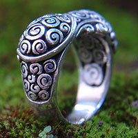 Sterling silver cocktail ring Infinite Heart Indonesia