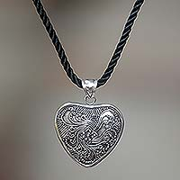 Sterling silver heart necklace Flowery Heart Indonesia
