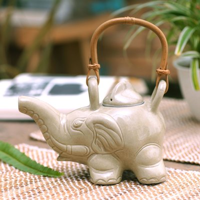 Ceramic teapot, Elephant Cream Tea