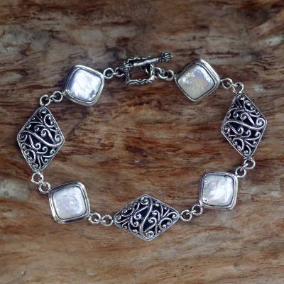 Pearl bracelet, Indonesian Glam