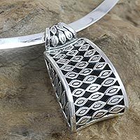 Sterling silver choker,