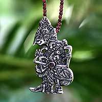 Garnet pendant necklace,
