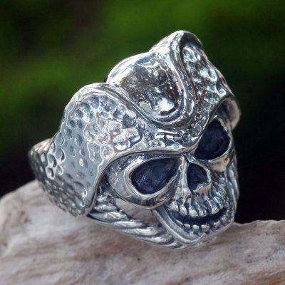 Mens sterling silver ring, Monarch Skull