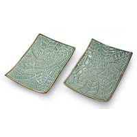 Ceramic plates Betel Leaf pair Indonesia