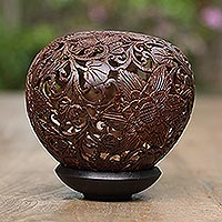 Coconut shell sculpture Star Flower of Bali Indonesia
