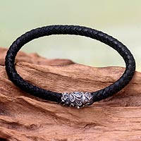 Men's braided leather bracelet, 'Aesthetics' - Men's Braided Leather Bracelet