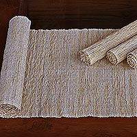 Natural fibers and cotton table runner and placemats Nature of White set of 4 Indonesia