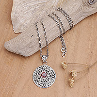 Garnet pendant necklace,