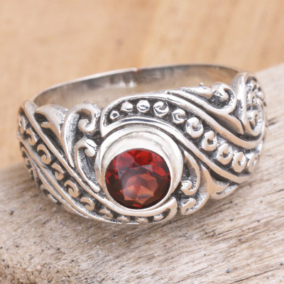 Ring in chinese version - Garnet solitaire ring