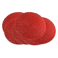 Beaded placemats Shimmering Scarlet set of 6 Indonesia