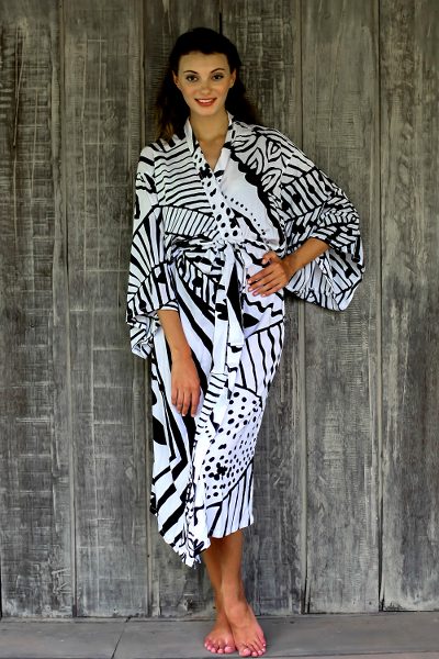 Rayon robe, White Night II