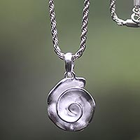 Sterling silver pendant necklace, 'White Nautilus' - Shell-shaped Sterling Silver Pendant Necklace from Bali