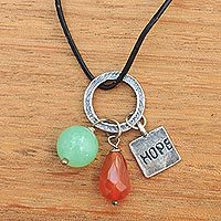 Carnelian and chalcedony pendant necklace,