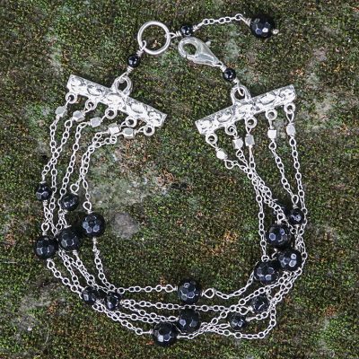 Onyx multi-strand station bracelet, Hitam