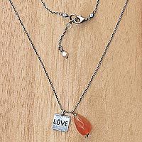 Carnelian and cultured pearl pendant necklace,