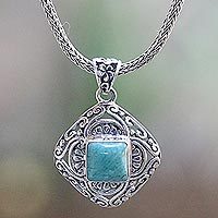 Turquoise pendant necklace,
