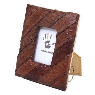 Natural fiber photo frame, 'Chocolate Lamtoro' (2x3) - Natural Fiber Handmade Small Photo Frame in Brown (2x3)