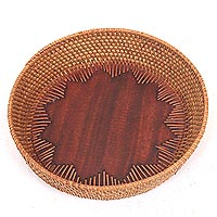 Mahogany wood and natural fiber decorative tray Lombok Sunshine Indonesia