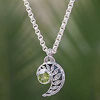 Peridot pendant necklace,