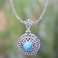 Turquoise pendant necklace,
