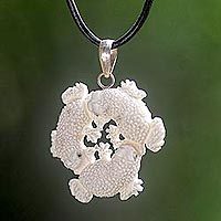 Bone pendant necklace,