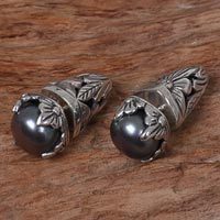 Cultured pearl stud earrings,