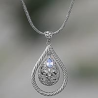 Blue topaz pendant necklace,