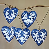 Wood hanging accessory Blue Garland Hearts Indonesia