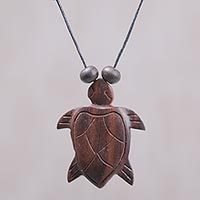 Wood pendant necklace,