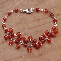Carnelian beaded bracelet,
