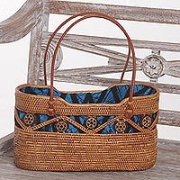 Ate grass handle handbag,