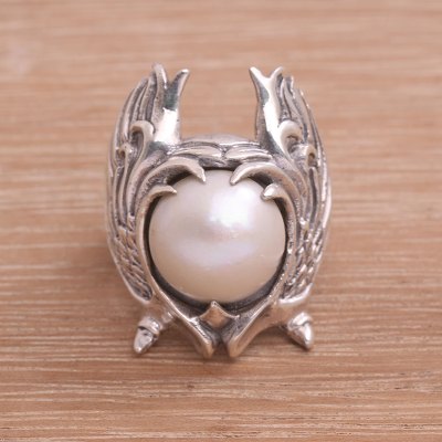 Cultured pearl cocktail ring, Garuda Pearl in White