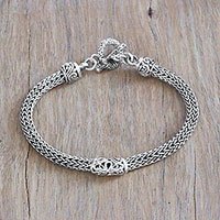 Sterling silver pendant bracelet,