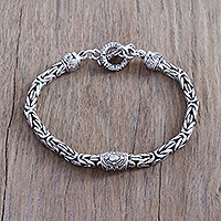 Sterling silver pendant bracelet,