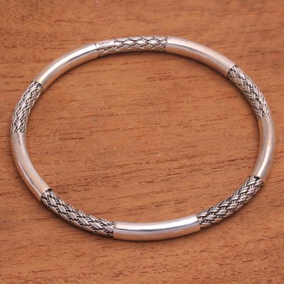 Sterling silver bangle bracelet, 'Memory Weaver' - Lightweight Sterling Silver Balinese Weaving Bangle Bracelet