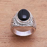 Onyx single-stone ring, 'Night Breeze' - Swirl Pattern Onyx Single-Stone Silver Ring from Bali