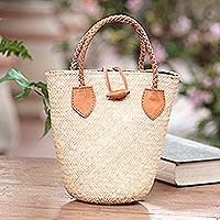 Leather-accented rattan handbag, 'Sunda Simplicity' - Natural Rattan Handbag with Tan Leather Trim