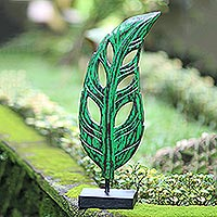 Wood statuette, 'Lucky Leaves in Green' - Hand Crafted Albesia Wood Leaf Statuette