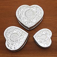 Aluminum jewelry boxes, 'Sparkling Love' (set of 3) - Decorative Aluminum Heart-Shaped Boxes (Set of 3)