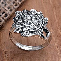 Sterling silver cocktail ring, 'Autumnal Melody' - Sterling Silver Leaf-Motif Cocktail Ring