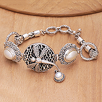 Cultured pearl pendant bracelet, 'Noble Dragonfly' - Dragonfly Cultured Pearl Pendant Bracelet from Bali