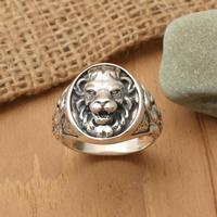 Men's sterling silver signet ring, 'Wild Lion' - Men's Silver Signet Ring with Textured Lion Head Motif