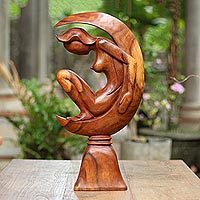 Wood statuette,