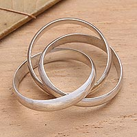 Sterling silver band ring Three to One Indonesia