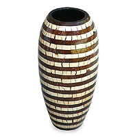 Coconut shell vase Stripes Indonesia
