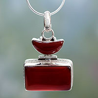 Onyx pendant necklace Red Moon India