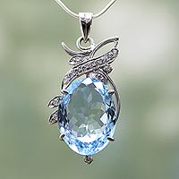 Blue topaz pendant necklace Dazzling Blue India