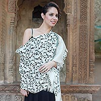 Wool shawl Black Lilies India
